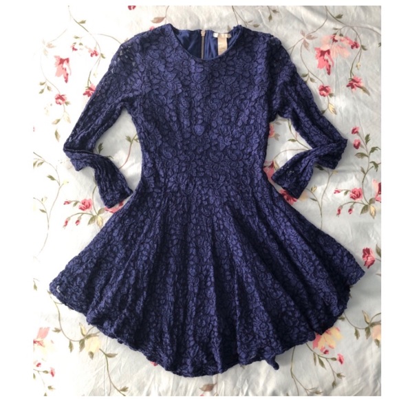 H&M floral lace dress - Picture 2 of 5